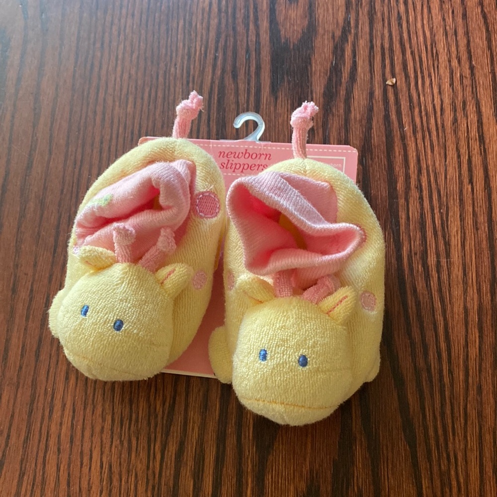 Cutest, giraffe slippers